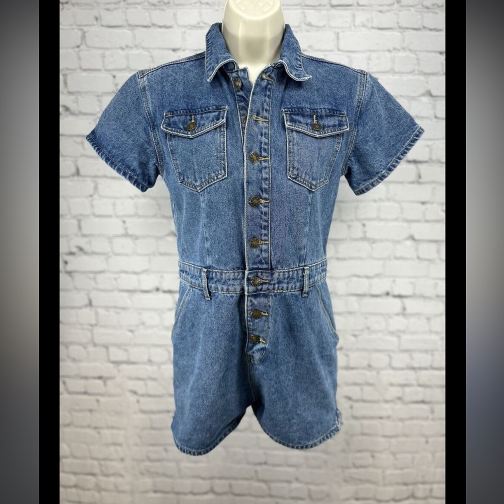 Lioness Princess Polly Jean Romper size medium